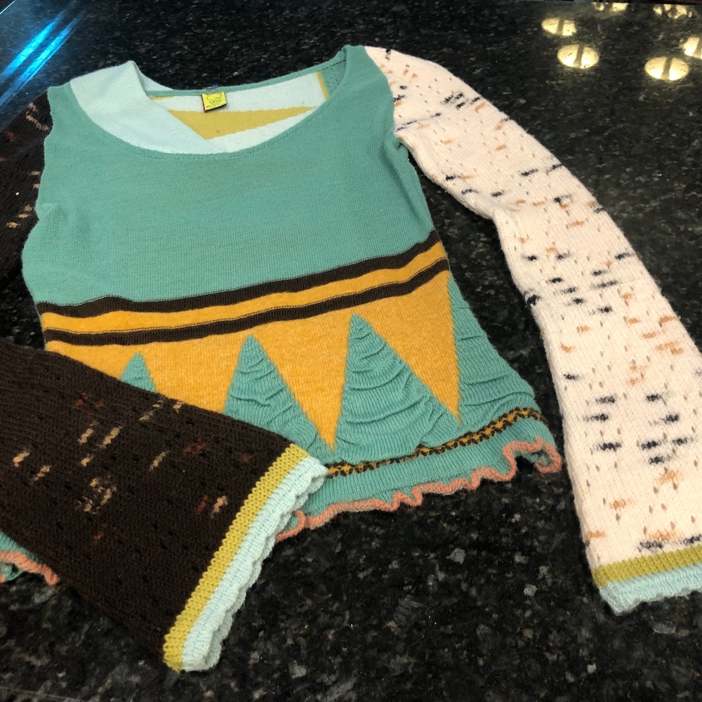 SAVE THE QUEEN KNIT SWEATER LARGE